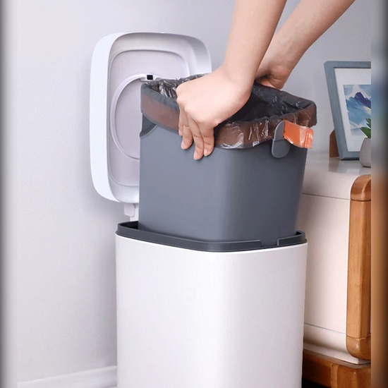PAPELERA CUBO DE BASURA 15 L CUADRADO CON PEDAL INCLUYE 30 BOLSAS image 4