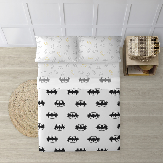 JUEGO DE SÁBANAS CON ALMOHADA Y BAJERA ESTAMPADAS 100% ALGODÓN MODELO BATMAN BASIC PARA CAMA DE 180. image 3