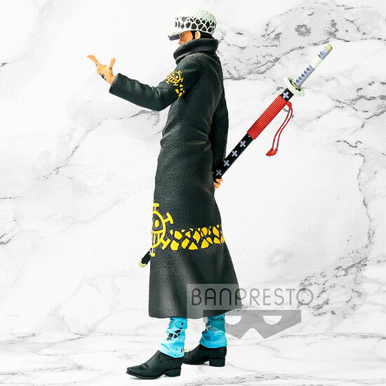 FIGURA GRANDISTA NERO TRAFLAGAR LAW ONE PIECE 29CM image 1