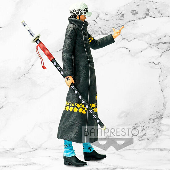 FIGURA GRANDISTA NERO TRAFLAGAR LAW ONE PIECE 29CM image 2