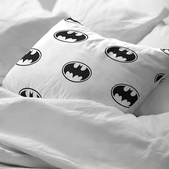 FUNDA DE ALMOHADA 100% ALGODÓN MODELO BATMAN BASIC DE 50X80CM. image 1