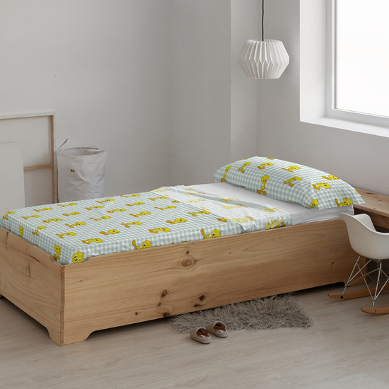 JUEGO DE SÁBANAS CON ALMOHADA Y BAJERA ESTAMPADAS 100% ALGODÓN MODELO TWEETY VICHY PARA CAMA DE 90. image 2