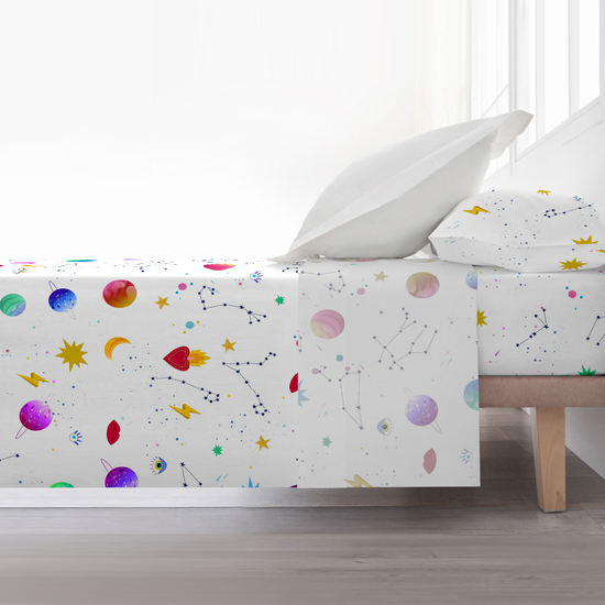 JUEGO DE SÁBANAS CON ALMOHADA Y BAJERA ESTAMPADAS 100% ALGODÓN MODELO COSMOS PARA CAMA DE 90. image 2