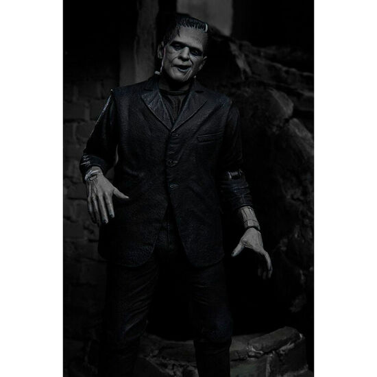 FIGURA ULTIMATE FRANKENSTEIN MONSTER BLACK AND WHITE UNIVERSAL MONSTERS 18CM image 2