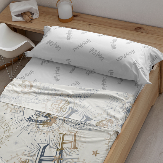 JUEGO DE SÁBANAS CON ALMOHADA Y BAJERA ESTAMPADAS 100% ALGODÓN MODELO HPOTTER GOLD BEIGE PARA CAMA DE 180. image 0