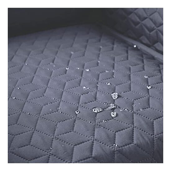 MAXIFUNDAS-CUBRE SOFÁ ACOLCHADO RELAX 3 PLAZAS SLAM, GRIS. SALVASOFÁ REPELENTE A LÍQUIDOS Y CON REVERSO ANTIDESLIZANTE. image 2