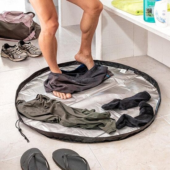 ESTERILLA PARA VESTUARIOS Y BOLSA IMPERMEABLE 2 EN 1 GYMBAG INNOVAGOODS image 1