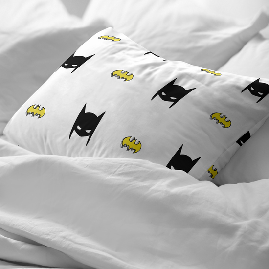 FUNDA DE ALMOHADA 100% ALGODÓN BATMASK CAMA DE 50X80CM. image 1