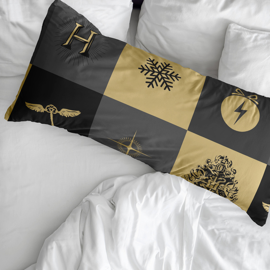 FUNDA DE ALMOHADA 100% ALGODÓN MODELO HOGWARTS CUADROS NAVIDAD DE 65X65 CM. image 1