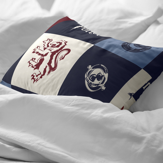 FUNDA DE ALMOHADA 100% ALGODÓN MODELO HOGWARTS CUADROS AZUL DE 50X80CM. image 1