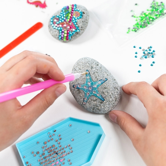 KIT CREATIVO DECORA PIEDRAS CON PINTURA Y DIAMANTES image 4