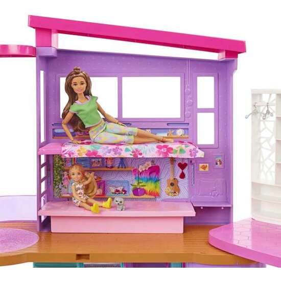 BARBIE CASA MALIBÚ 2022. CON MAS DE 30 ACCESORIOS. image 2