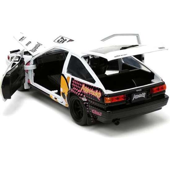 COCHE AGGRETSUKO 1986 TOYOTA TRUENO ESCALA 1:24. INCLUYE FIGURA AGGRETSUKO. image 5