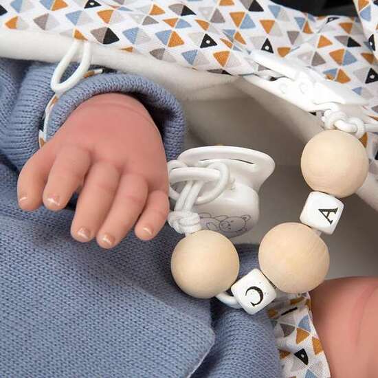 MUÑECA REBORN ARIAS 45 CM DANIEL C/SACO DE DORMIR image 4