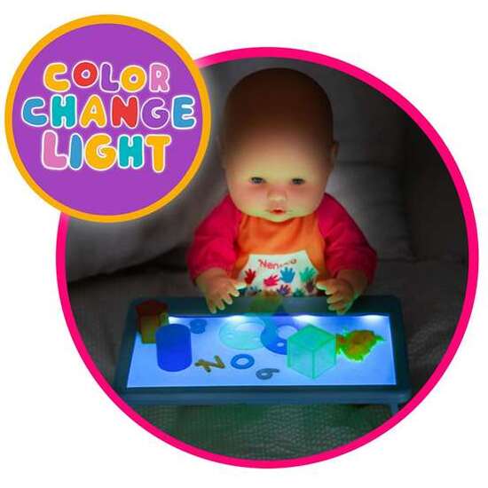 MUÑECO NENUCO SMART SCHOOL 35 CM CON MESA DE LUZ MULTICOLOR Y ACCESORIOS TRANSLUCIDOS image 1