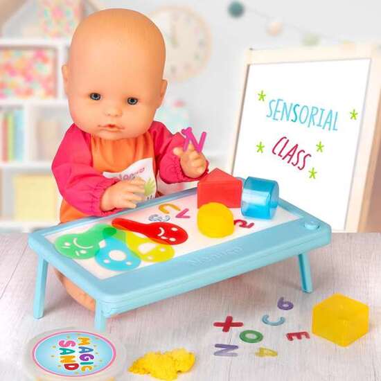 MUÑECO NENUCO SMART SCHOOL 35 CM CON MESA DE LUZ MULTICOLOR Y ACCESORIOS TRANSLUCIDOS image 5