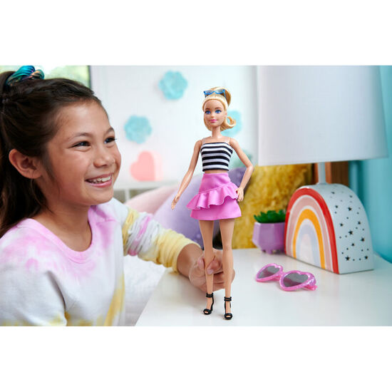 MUÑECA FASHIONISTA TOP RAYAS FALDA ROSA SURTIDO image 2