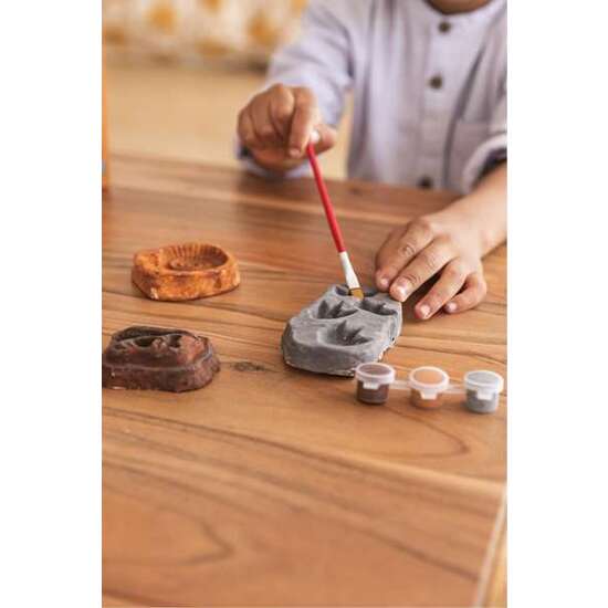 JUEGO MANUALIDADES DINO CREATIVO. SIETE ACTIVIDADES CREATIVAS PARA EXPLORAR EL MUNDO DE LOS DINOSAURIOS. image 4