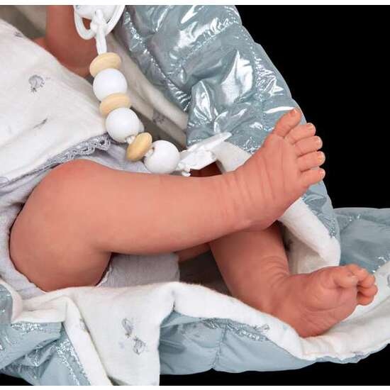 MUÑECA REBORN ARIAS 38 CM BORJA GRIS C/MANTA (CUERPO VINYL, SEXO NIÑO) image 3
