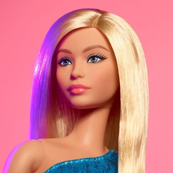 MUÑECA PELO RUBIO SIGNATURE BARBIE image 3