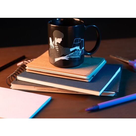 TAZA MIERCOLES ADDAMS 350ML image 3
