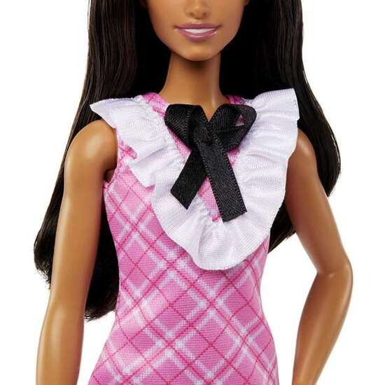 BARBIE FASHIONISTA VESTIDO TARTÁN ROSA - MODELOS SURTIDOS image 3