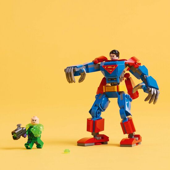 ARMADURA ROBOTICA DE SUPERMAN VS image 4