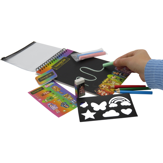 RAINBOW HIGH SET DE PAPELERÍA CUADERNO PIZARRA image 4