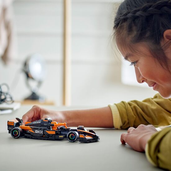 COCHE DE CARRERAS MCLAREN F1Ñ TEAM image 1