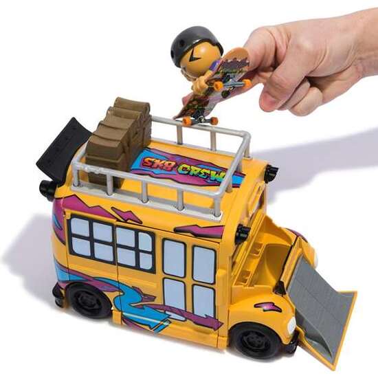 AUTOBUS TED SK8 CREW CON PARQUE DE 3 RAMPAS FIGURA, PATINETE Y ACCESORIOS. image 7