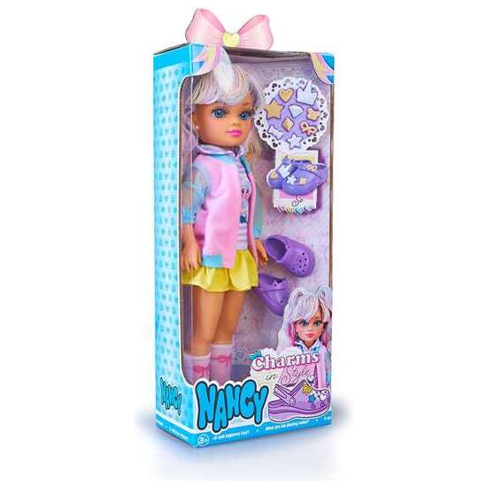 MUÑECA NANCY CHARMS IN STYLE 42 CM. INCLUYEN UNOS ZUECOS QUE PUEDEN PERSONALIZARSE CON VARIEDAD DE CHARMS. image 5