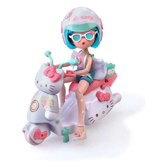 MUÑECA ARTICULADA HELLO KITTY PRETTY PINK CON SCOOTER.19,5 CM image 5
