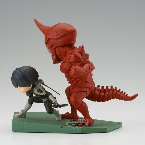 FIGURA SOSHIRO HOSHINA VS. KAIJU NO. 10 WORLD COLLECTABLE LOG STORIES KAIJU NO. 8 image 3