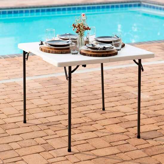 MESA CUADRADA PLEGABLE POR LA MITAD BLANCA LIFETIME80273-LIFETIME MESA CUADRADA PLEG. MITAD BLANCA 86X86X74CM - MODELOS SURTIDOS image 2