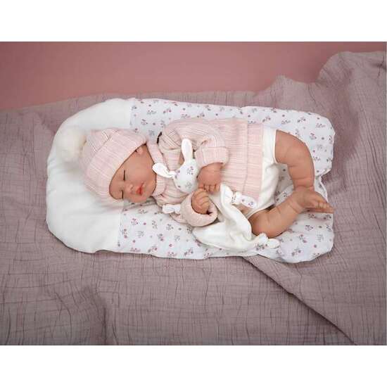 MUÑECA REBORN ARIAS 45 CM DAIRA C/COJIN Y DOU DOU (OJOS CERRADOS) image 0