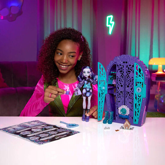MUÃ±ECA TWYLA SKULLTIMATE SECRETS MIDNIGHT GARDEN MONSTER HIGH image 2
