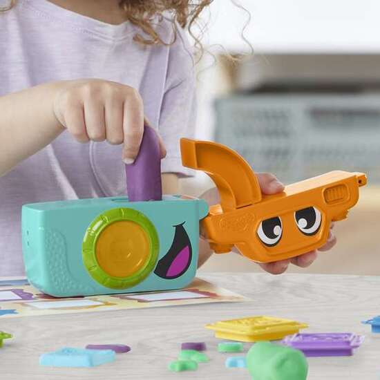 SET DE FOTOS DIVERTIDO PLAY DOH CON 3 BOTES DE PLASTILINA Y ACCESORIOS. image 3