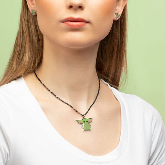 SET COLGANTE + PENDIENTES BABY YODA STAR WARS image 3
