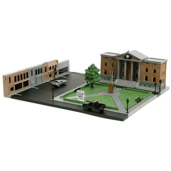 NANO ESCENARIO REGRESO AL FUTURO - DIORAMA PLAZA DE LA CORTE DE HILL VALLEY image 2