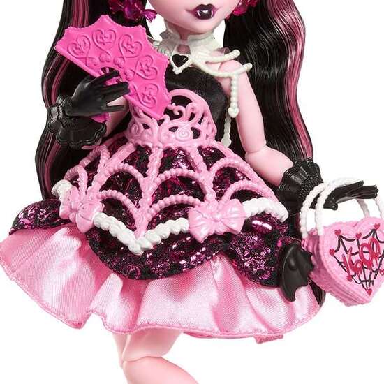 MUÑECA MONSTER HIGH 16 CUMPLEAÑOS DRACULAURA. 29X4,50X4 CM image 3
