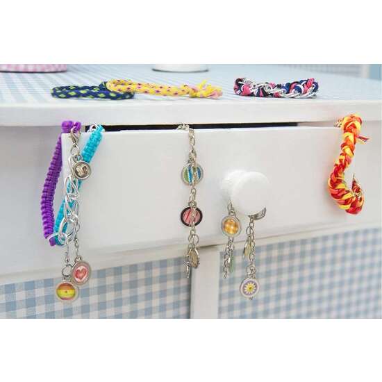 TALLER DE PULSERAS BRILLANTES DE LA AMISTAD image 1