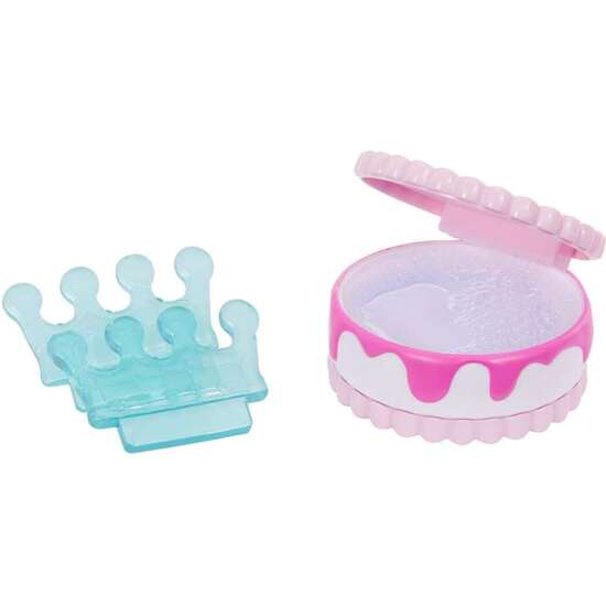 MUÑECA BRILLO DE LABIOS YUMMILAND. BOLSO DE BELLEZA HELADO. INCLUYE PINTAUÑAS,PEGATINAS Y LOCIÓN CORPORAL . image 3