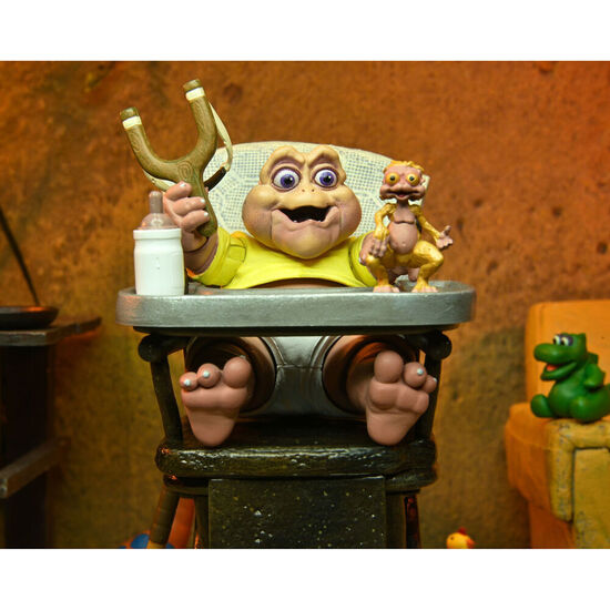 FIGURA ULTIMATE BABY SINCLAIR DINOSAURS 10CM image 0