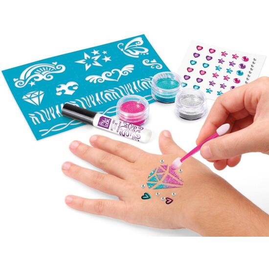 TATUAJES Y UÑAS BRILLANTES CON PURPURINA image 3