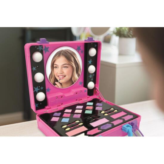 ESTUDIO DE BELLEZA CON LUZ image 4